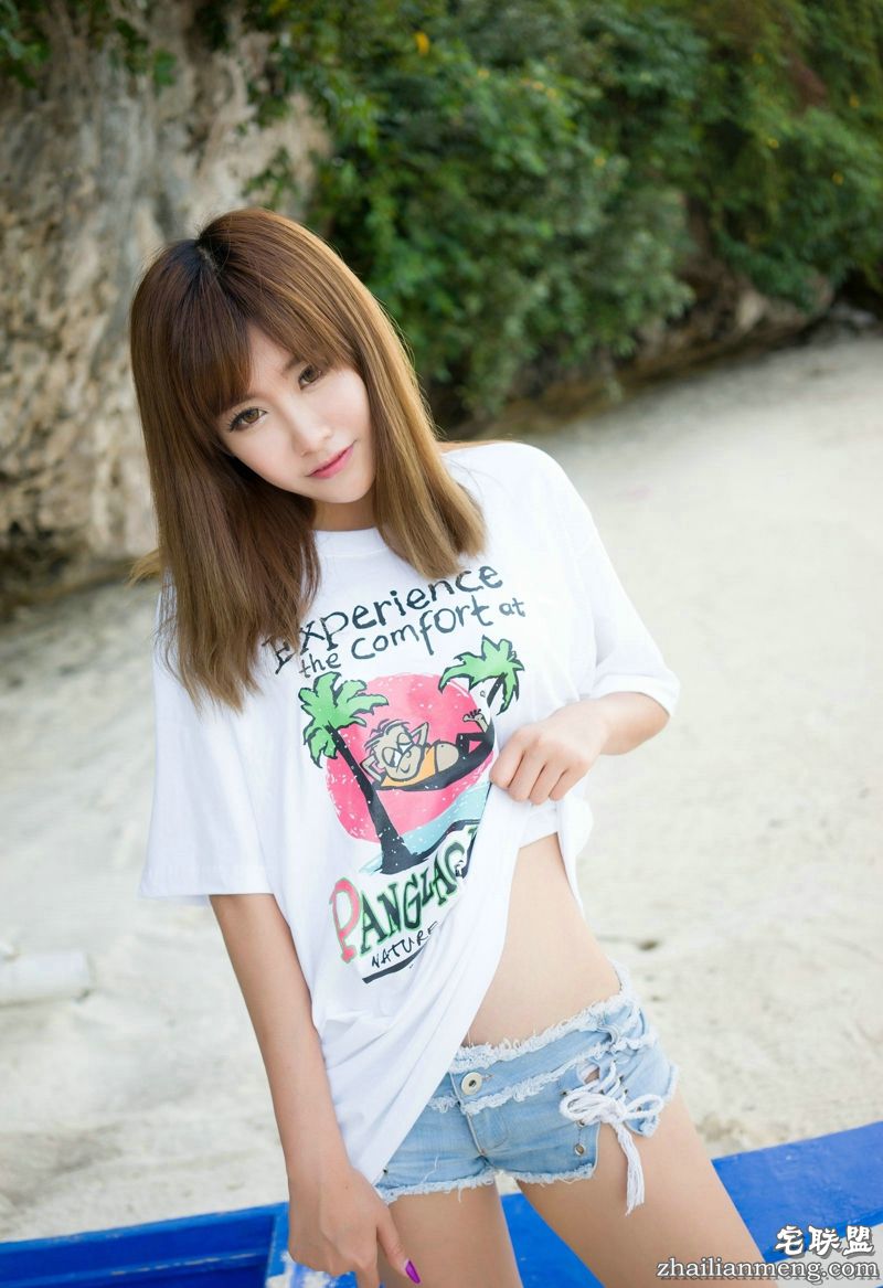 魅妍社热裤美女程小烦海边度假性感诱惑3