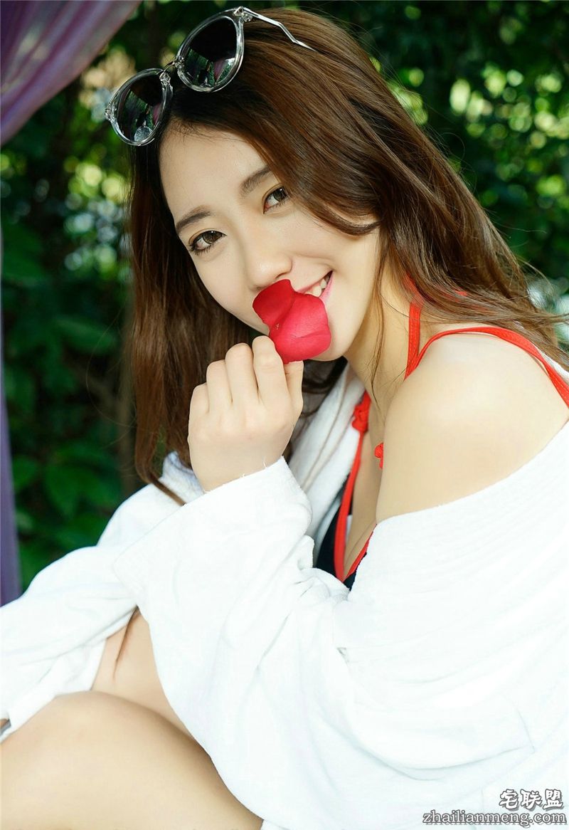 推女神邓雪Sweet御水温泉大胸人体艺术清新动感5