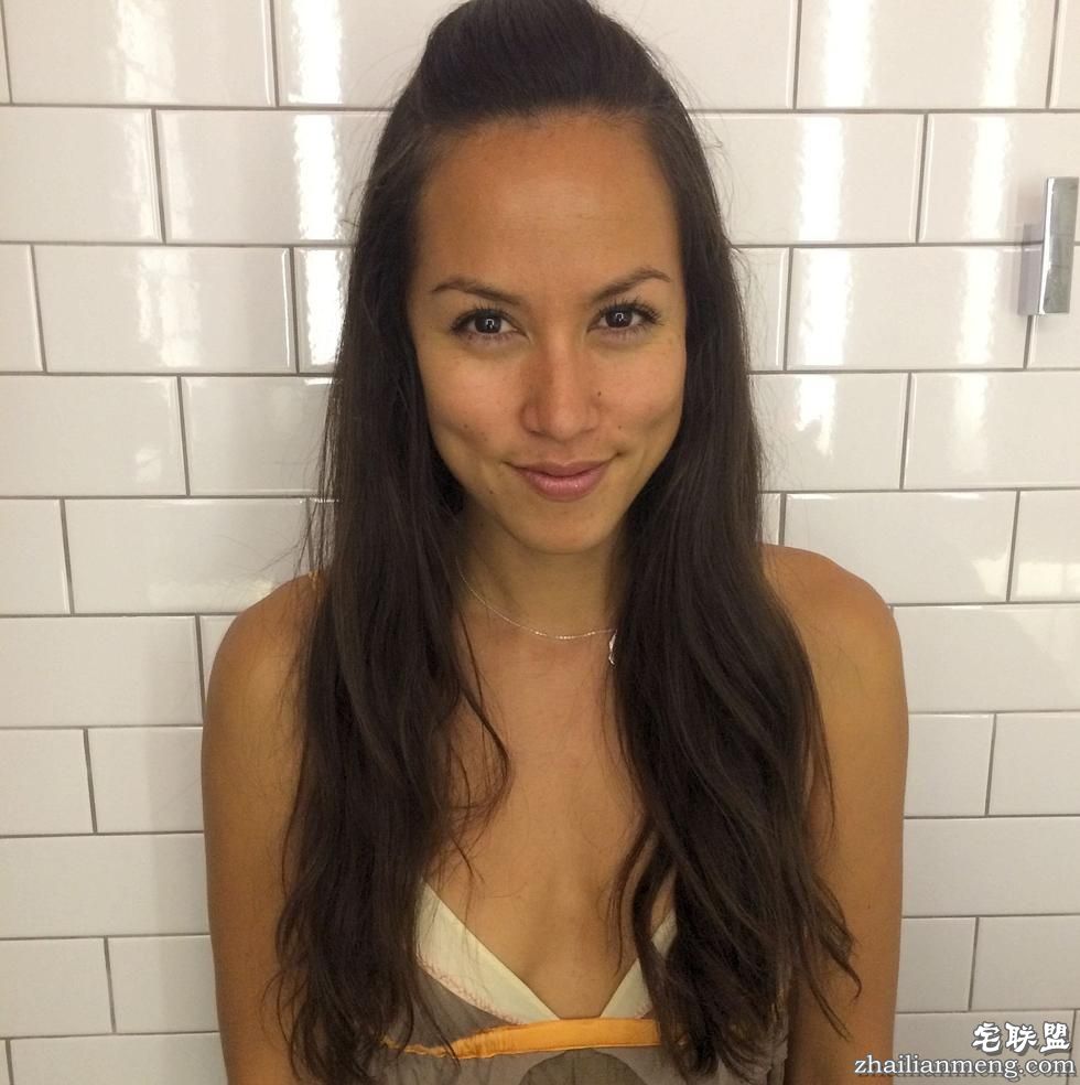 情侣旅游被食人族掳走 女子惨遭食人族轮奸蹂躏