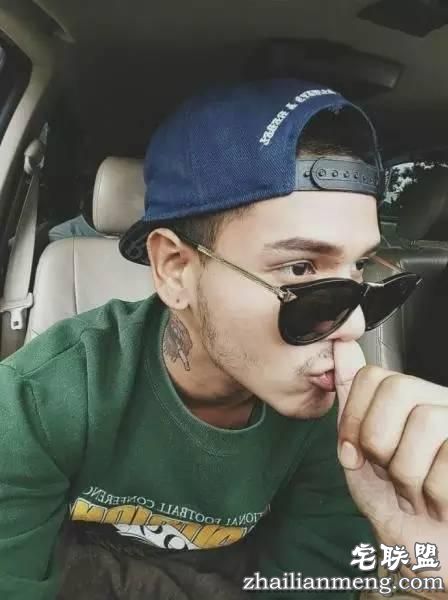 泰国征兵够奇葩，纯靠抽签，红签入伍黑签回家，小哥儿们快疯了