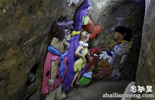 男子不停在这挖掘所有人以为他疯了，12年后被他的成品惊掉下巴