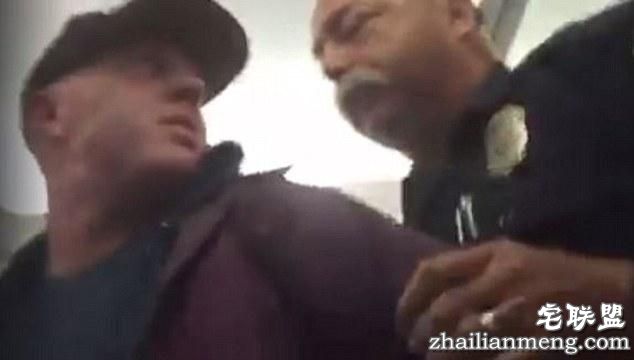 加拿大奇葩男子自称智商176，撒泼大闹航班被赶下飞机