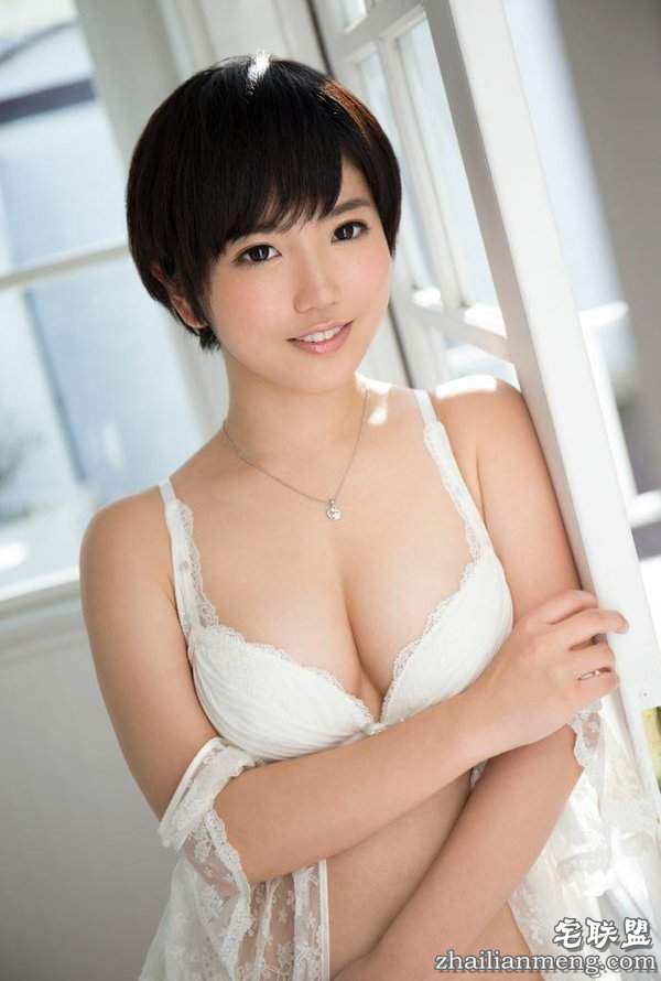 柚木彩花35年一遇的AV界顶尖人才- 图片1