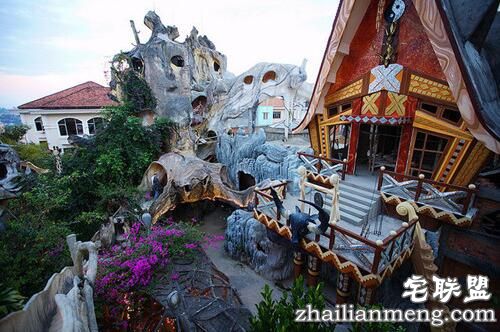 全球那些奇葩有趣的房子，设计的太魔性了！