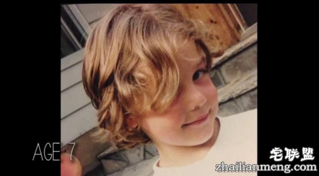 美艳变性人网红晒变性史，可爱男孩竟成性感美女