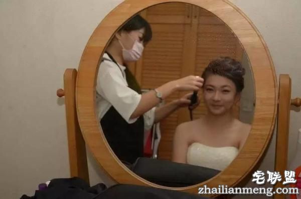 把结婚照拍成这样，摄影师你出来！