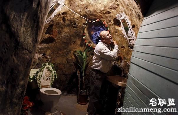 男子不停在这挖掘所有人以为他疯了，12年后被他的成品惊掉下巴