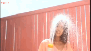 少妇喷花洒洗澡的<a href=https://www.zhailm.com/e/tags/?tagname=%E9%82%AA%E6%81%B6 target=_blank class=infotextkey>邪恶</a>gif<a href=/neihan/dongtaitupian/ target=_blank class=infotextkey>动态图片</a>