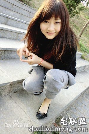 米露 最牛实习妹一天售楼30套日赚十万