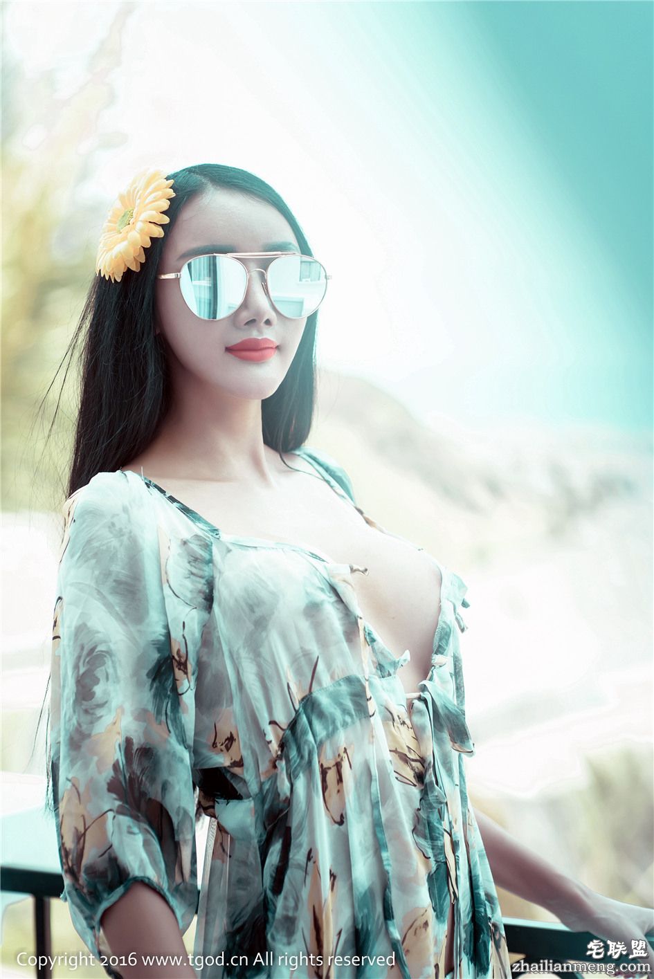 [推<a href=https://www.zhailm.com/e/tags/?tagname=%E5%A5%B3%E7%A5%9E target=_blank class=infotextkey>女神</a>] 三点式比基尼<a href=https://www.zhailm.com/e/tags/?tagname=%E5%AB%A9%E6%A8%A1 target=_blank class=infotextkey>嫩模</a>婕西儿jessie越南芽庄旅拍第一刊套图 第288期第1张