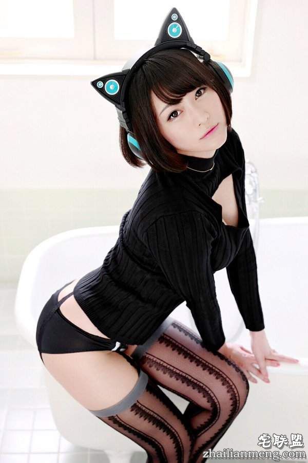 《宅宅AVDay》西野翔好久不见新短发造型变身美美的开胸衣姬