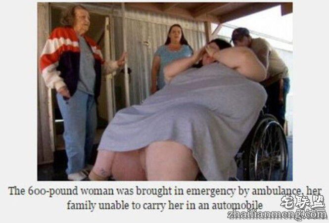 女子诞下18公斤巨婴 网友：肥妈无廋儿