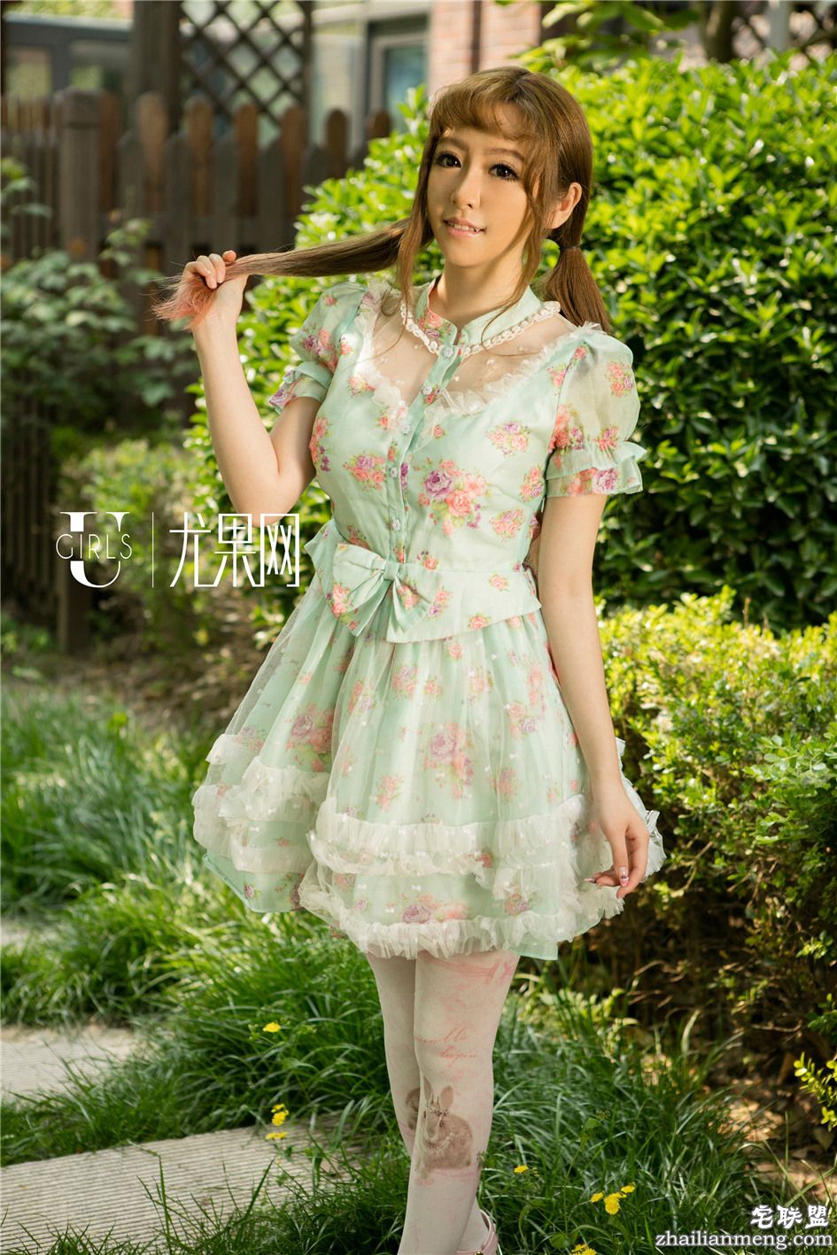 [尤果网] <a href=https://www.zhailm.com/e/tags/?tagname=CosPlay%E7%BE%8E%E5%A5%B3 target=_blank class=infotextkey>CosPlay</a><a href=https://www.zhailm.com/e/tags/?tagname=%E7%BE%8E%E5%A5%B3 target=_blank class=infotextkey>美女</a>梓喵九尾狐制服美艳<a href=https://www.zhailm.com/e/tags/?tagname=%E5%86%99%E7%9C%9F target=_blank class=infotextkey>写真</a> 第310期第1张