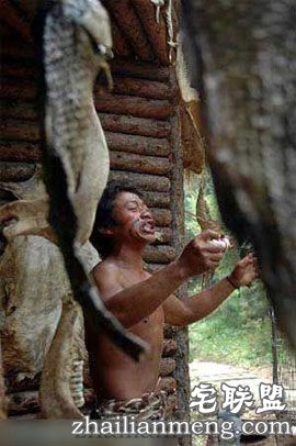 沈阳野人部落,喝生血吃生肉走婚