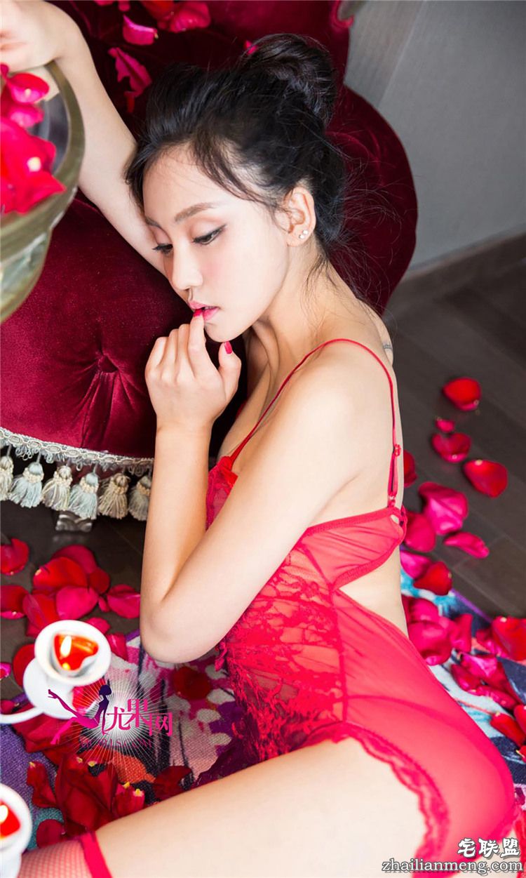 [尤果网] 绝品美乳人体艺术高清套图 第324期第3张