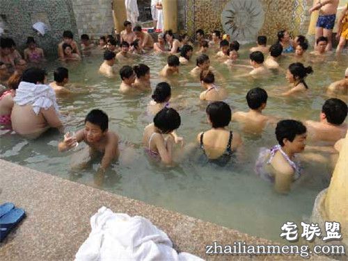 惊呆了!中国允许男女混浴的八个地方!男人好去处