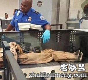 惊悚！美国机场惊现
