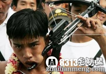 重口味!人体穿刺 姐看着都疼! 