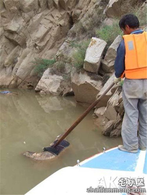 职业捞尸人揭悚人经历：黄河水下竟真有尸王！