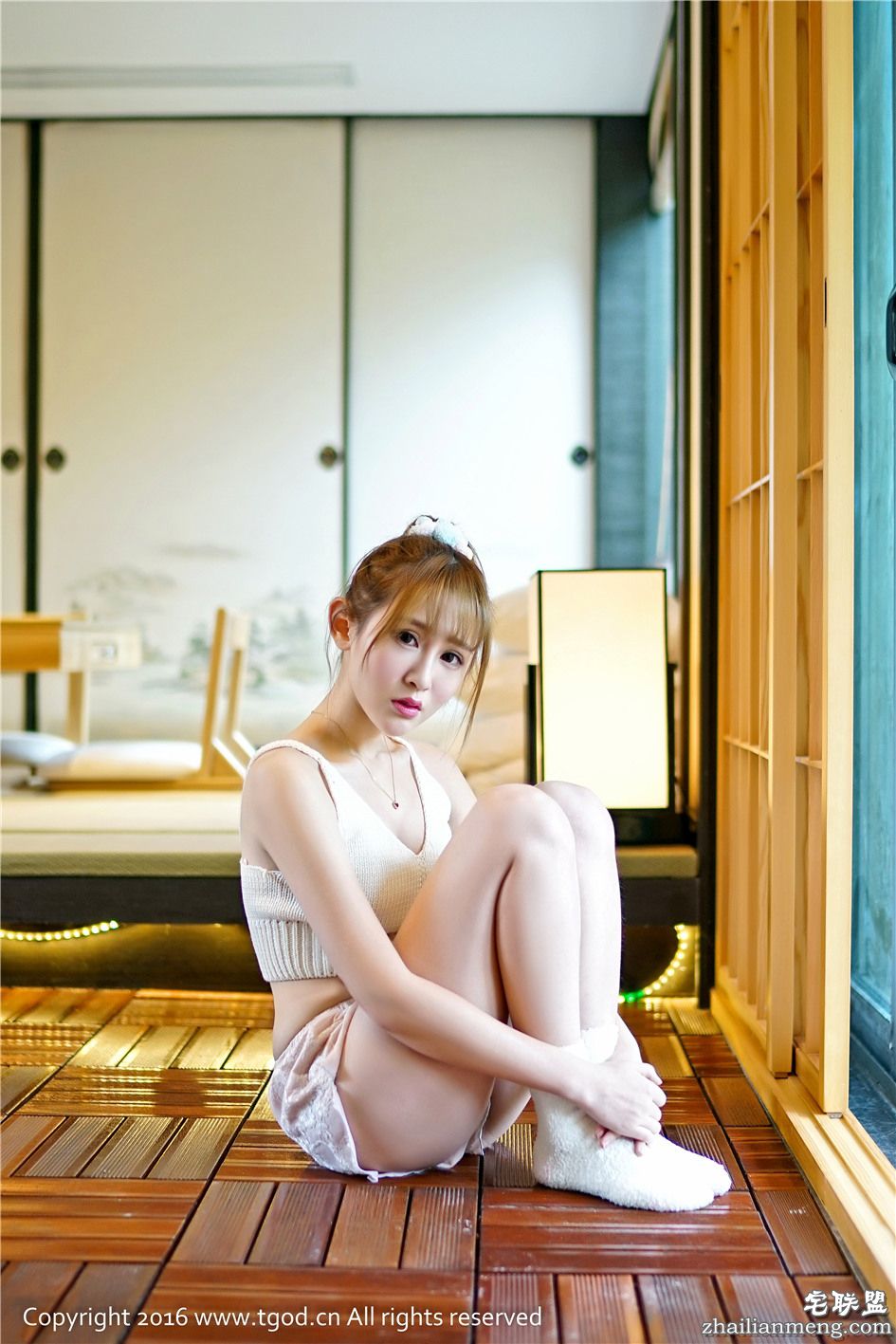 [推女神] 诱惑湿身美女陈雨涵独家旅拍套图 第283期第5张