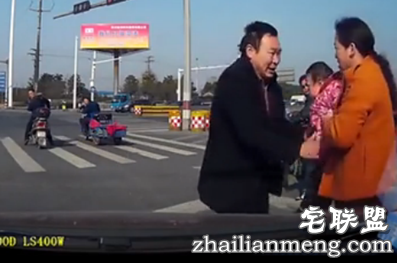 遭家暴30年不离婚，说：熬到打不动就好了。