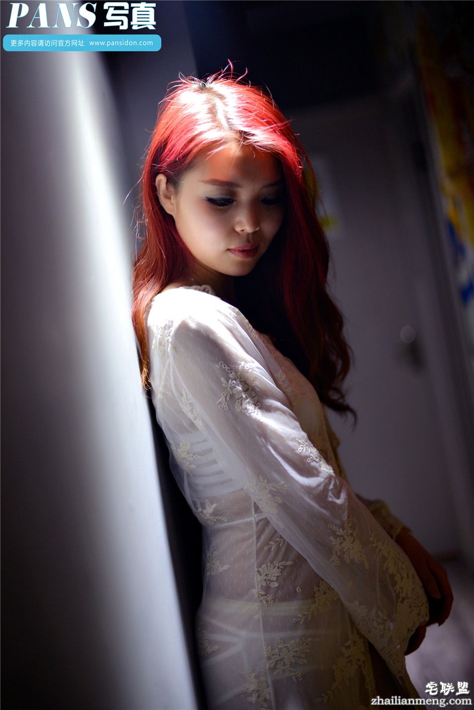 [PANS] 红发美女小颖白色丝袜写真 第546期第4张