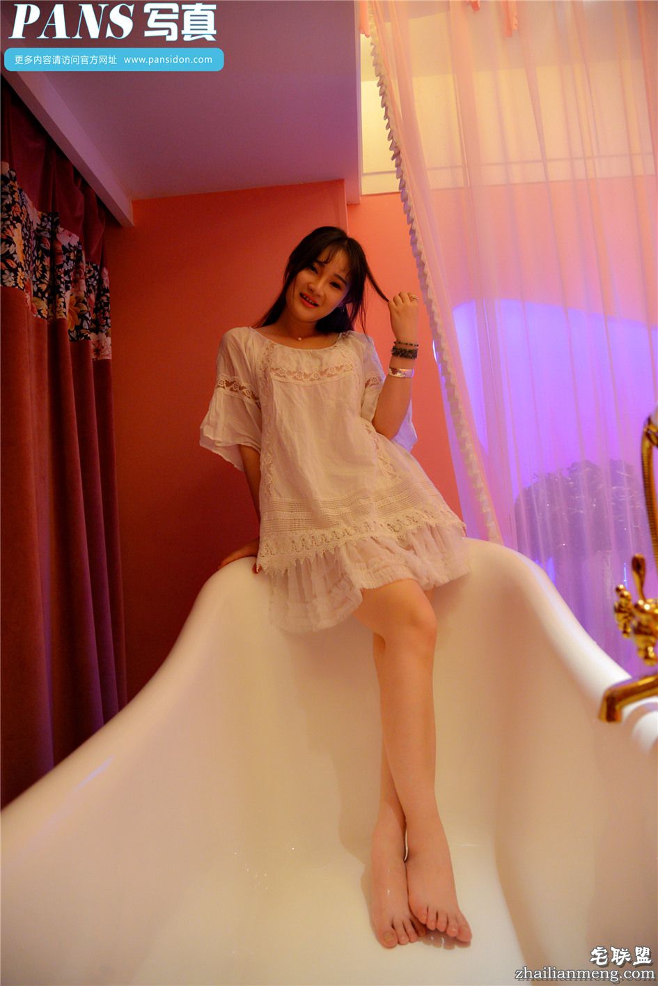 [PANS] 粉嫩美眉水水可爱娃娃裙浴缸个性摄影 第548期第13张