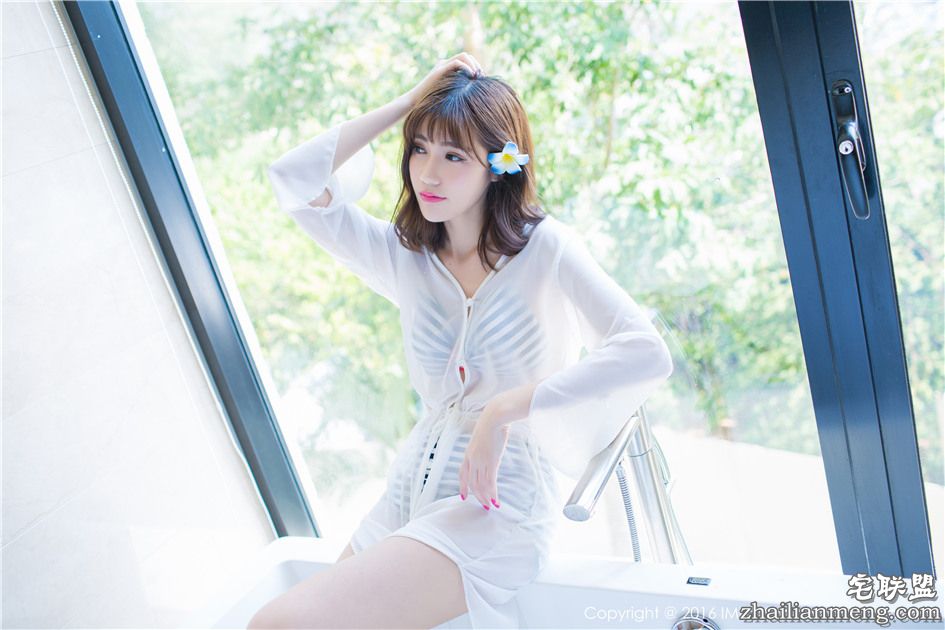 [爱蜜社] 高挑气质美女Sandy陈天扬迷人美腿高清图片 Vol.083第9张