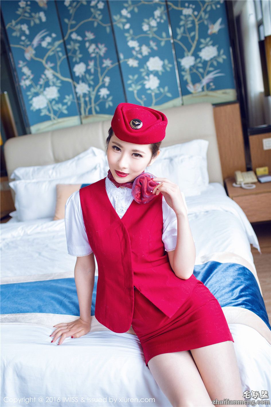 [爱蜜社] 性感美乳尤物莉莉Lily空姐制服诱惑图 Vol.082第10张