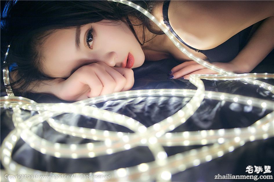 [推<a href=https://www.zhailm.com/e/tags/?tagname=%E5%A5%B3%E7%A5%9E target=_blank class=infotextkey>女神</a>] 足球宝贝赵小米Kitty深沟<a href=https://www.zhailm.com/e/tags/?tagname=%E8%AF%B1%E6%83%91 target=_blank class=infotextkey>诱惑</a>高清<a href=https://www.zhailm.com/e/tags/?tagname=%E7%BE%8E%E5%A5%B3 target=_blank class=infotextkey>美女</a>大图 第306期第1张