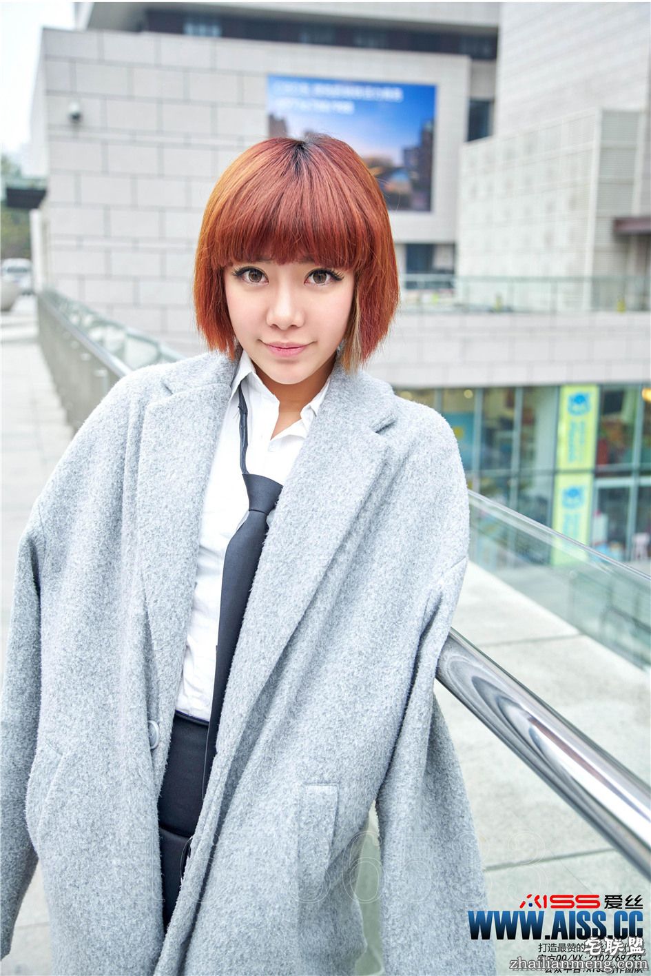 [爱丝] 气质短发<a href=https://www.zhailm.com/e/tags/?tagname=%E7%BE%8E%E5%A5%B3 target=_blank class=infotextkey>美女</a>萱萱恨天高长靴高清图片 第113期第1张