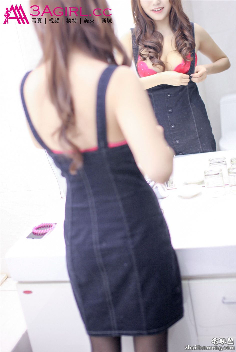 [3Agirl] 大卷发美女紫玉吊带牛仔裙酥胸呼之欲出写真 No.576第9张