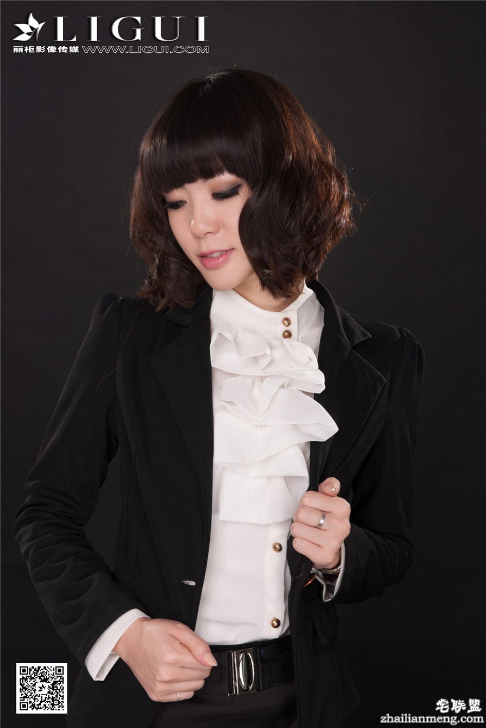 [丽柜] 丝袜白领ol乐乐棚拍高清写真图片 第258期第5张