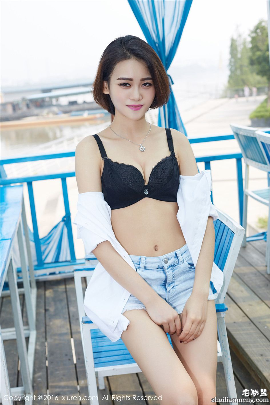 [秀人网] 超短发美女娜娜baby性感内衣清凉外拍写真 第433期第4张