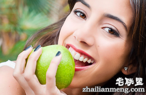 牙齿变白的方法秘籍介绍  让牙齿变白的小窍门大全