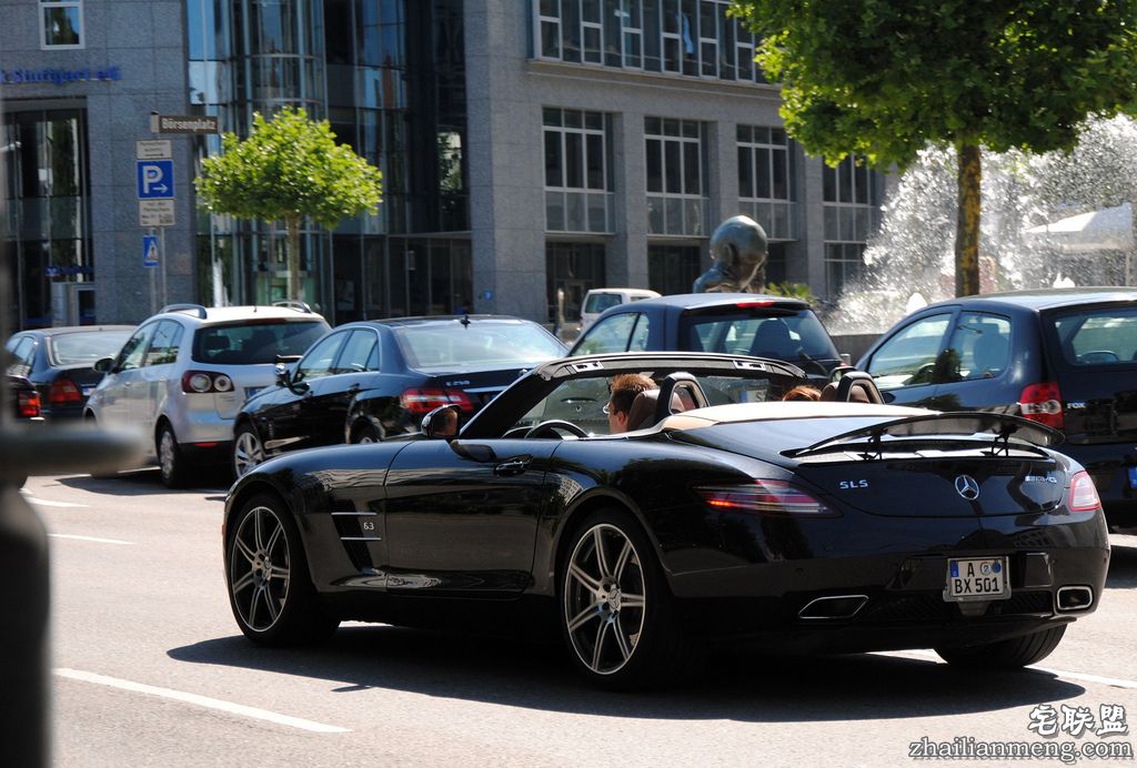 太萌了！美国6岁小男孩打911报警举报爸爸闯红灯