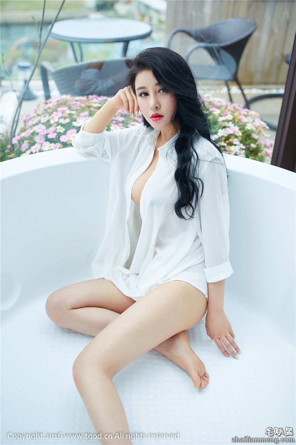 [推女神] 美乳嫩模叶佳颐大理旅拍性感诱惑第二刊图片 第323期第8张