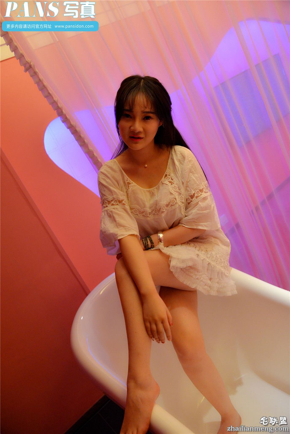 [PANS] 粉嫩美眉水水可爱娃娃裙浴缸个性摄影 第548期第16张
