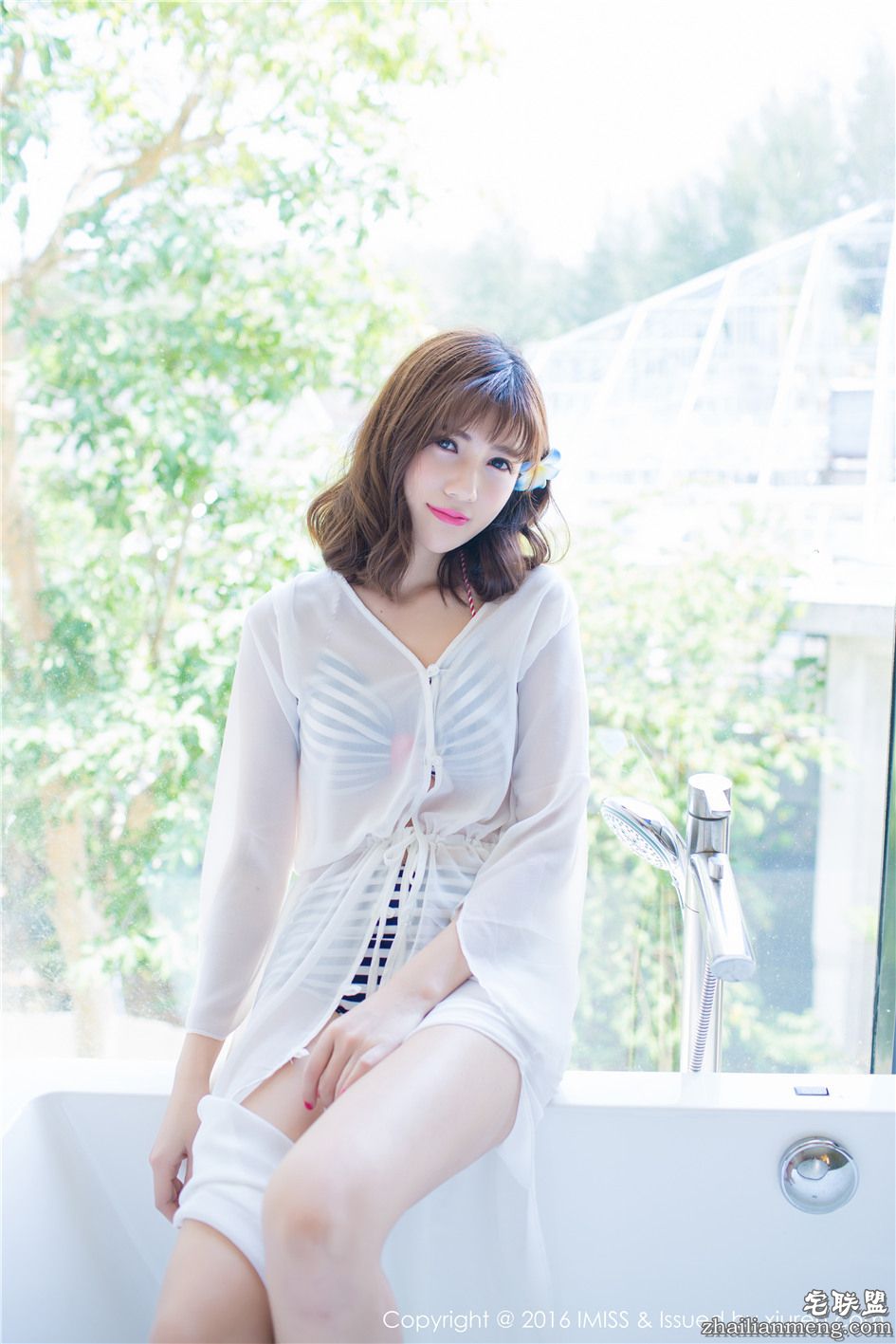 [爱蜜社] 高挑气质美女Sandy陈天扬迷人美腿高清图片 Vol.083第10张