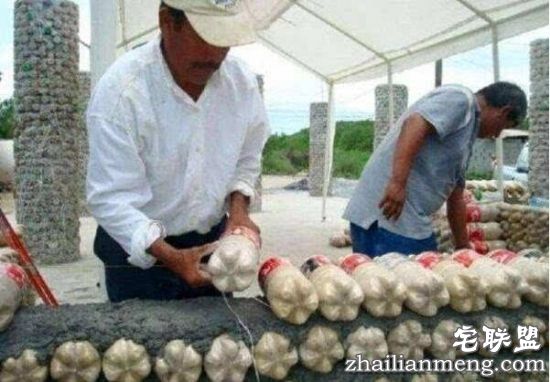 塑料衣服早out了