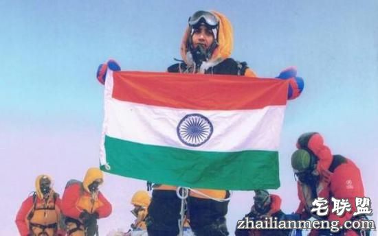 尴尬反转,印度首对登顶珠峰的夫妻,竟然是靠