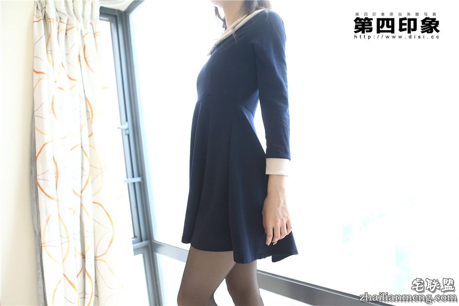 [第四印象] 一字马女生长腿黑丝私拍套图 NO.641第7张