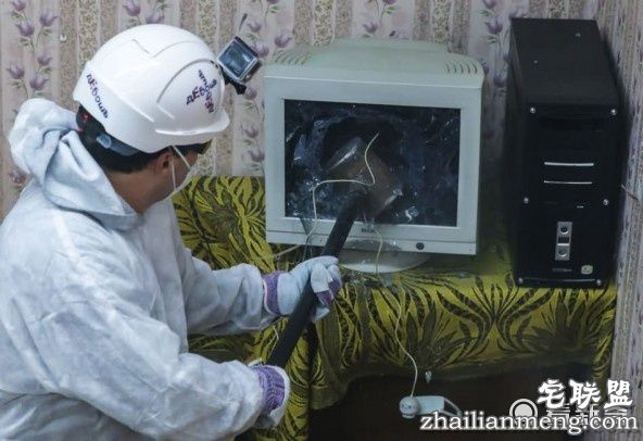 想减压来这里！想砸什么砸什么让你一次砸个够