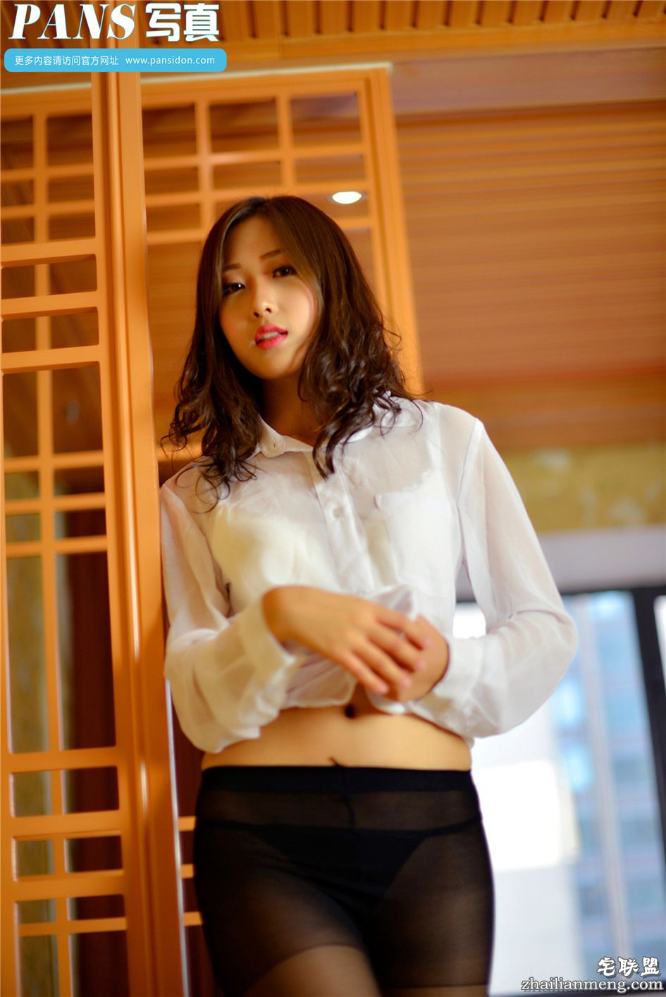 [PANS] 白衬衫美女糊糊丝袜美腿<a href=https://www.zhailm.com/e/tags/?tagname=%E5%86%99%E7%9C%9F%E5%9B%BE%E7%89%87 target=_blank class=infotextkey>写真图片</a> 第560期第2张