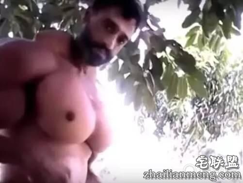 说出来你们可能不信，他的胸比好多妹纸的都要大！