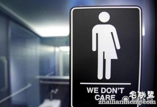 人妖专用卫生间，不认识走进去就尴尬了！