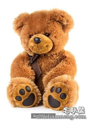 她把透明指甲油擦在衣服上看起来很怪，但是大家接着都马上拿出一瓶跟着做起来！