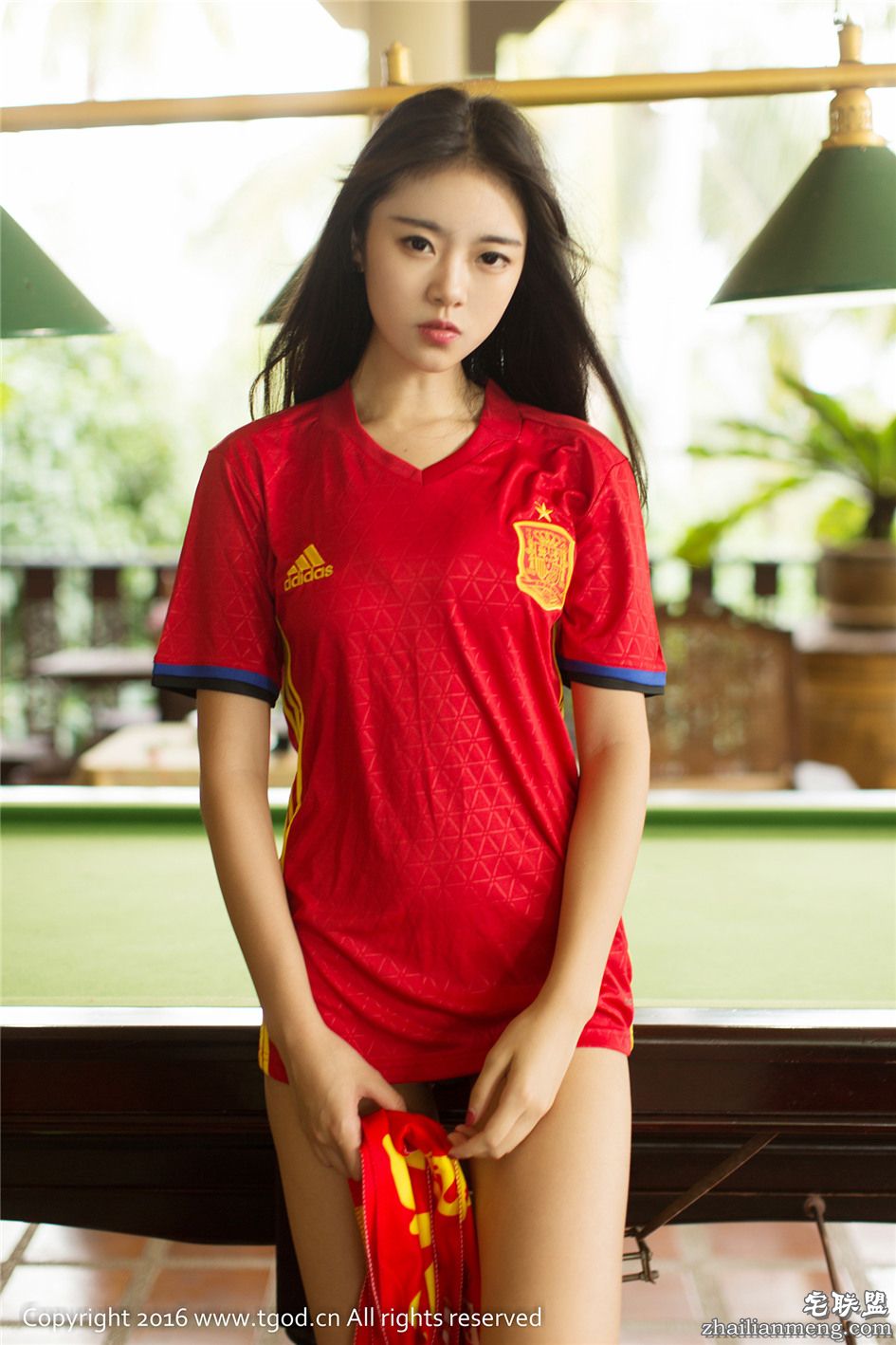 [推<a href=https://www.zhailm.com/e/tags/?tagname=%E5%A5%B3%E7%A5%9E target=_blank class=infotextkey>女神</a>] 火辣足球宝贝可乐Vicky苏梅岛旅拍第一刊 第398期第1张