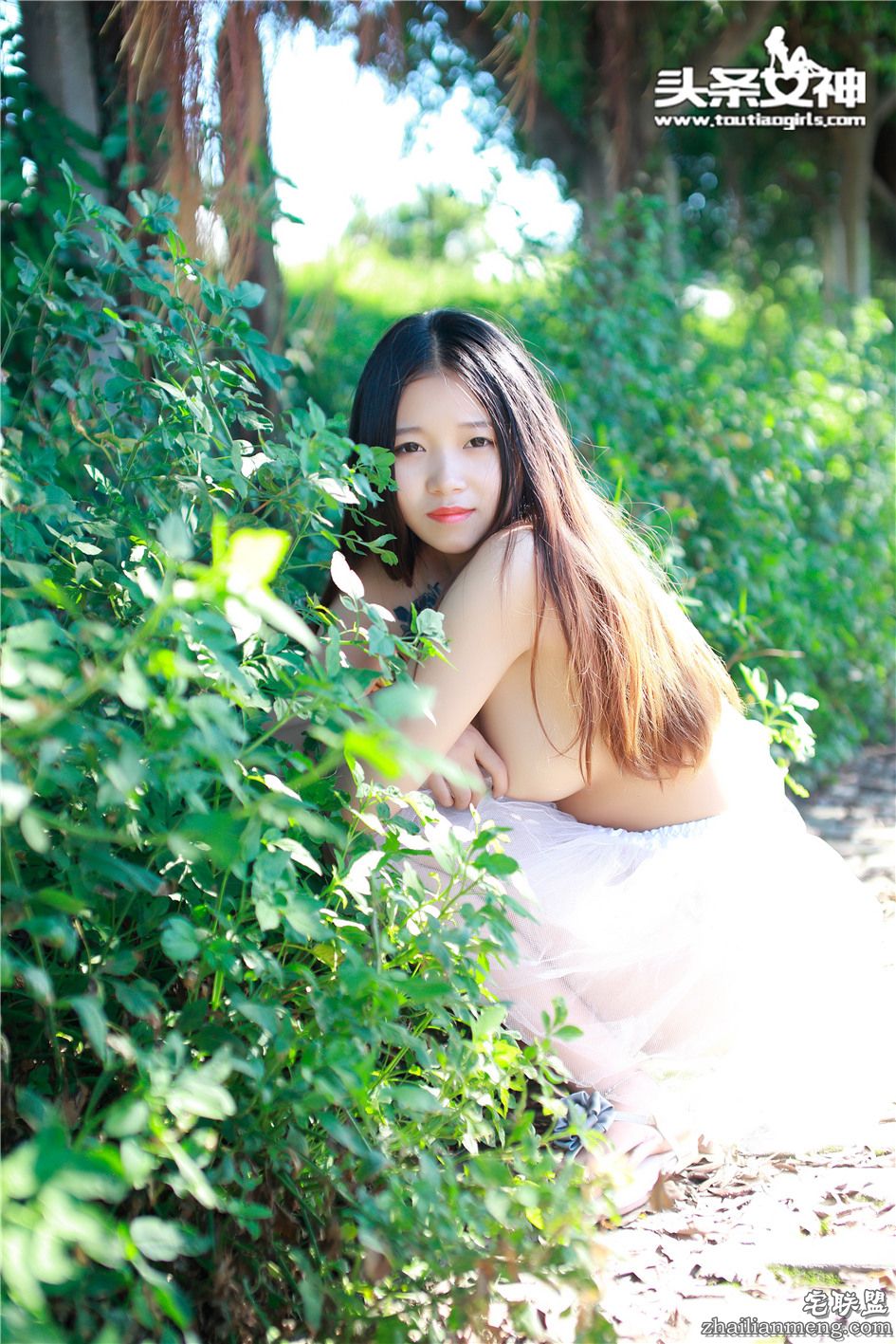 [头条<a href=https://www.zhailm.com/e/tags/?tagname=%E5%A5%B3%E7%A5%9E target=_blank class=infotextkey>女神</a>] 豪车内<a href=https://www.zhailm.com/e/tags/?tagname=%E6%80%A7%E6%84%9F target=_blank class=infotextkey>性感</a>女郎小雨的美胸<a href=https://www.zhailm.com/e/tags/?tagname=%E8%AF%B1%E6%83%91 target=_blank class=infotextkey>诱惑</a> 第084期第1张