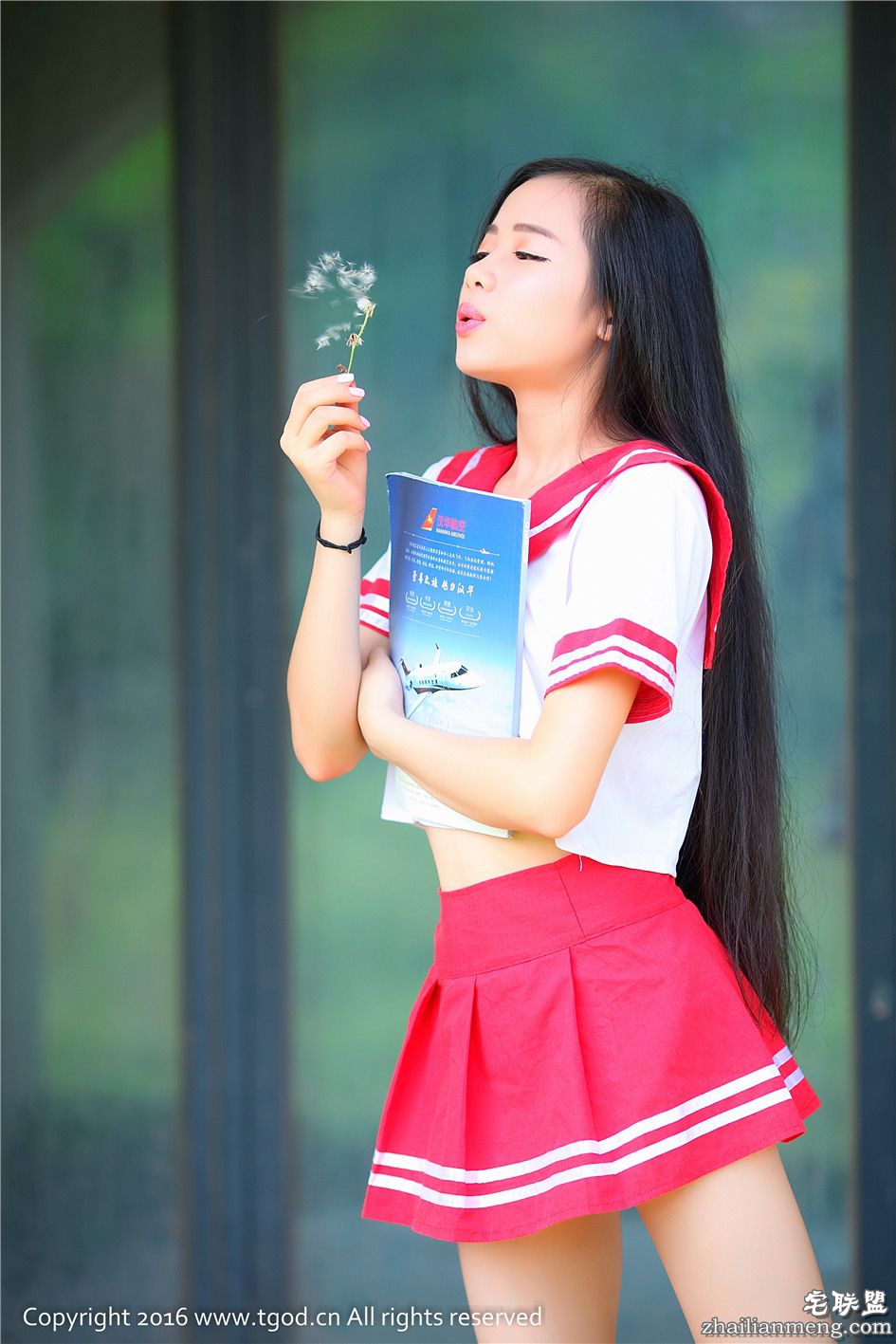 [推女神] 长发粉色美少女蔻蔻学生妹制服小清新外拍高清图 第475期第7张